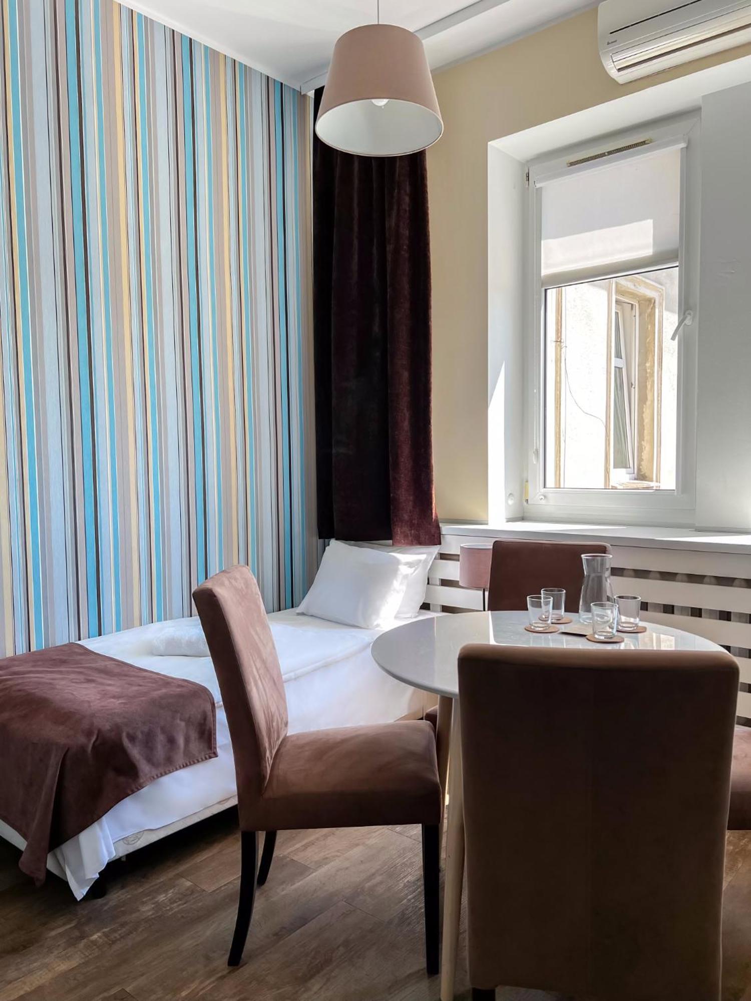 Traffic Stare Hotel Posen